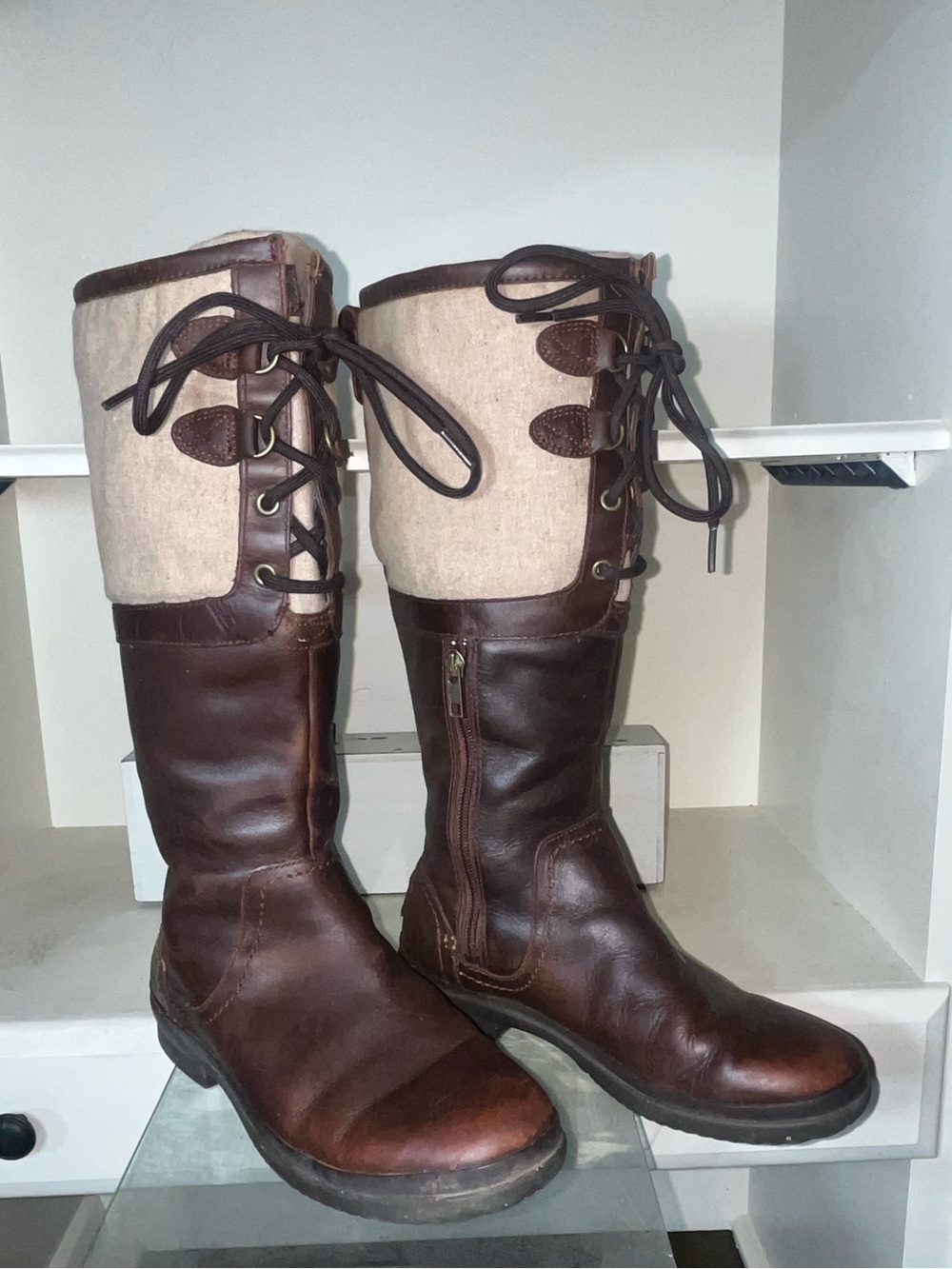 UGG Brown Leather and Cream Fabric Lace-Up Winter Boots